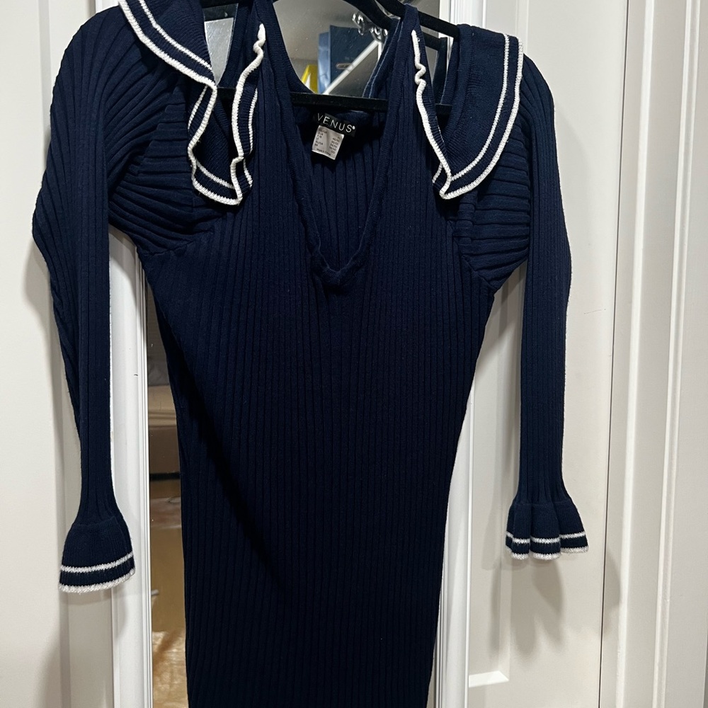 VENUS Navy Off-the-Shoulder Sweater Cold Shoulder - Picture 5 of 5